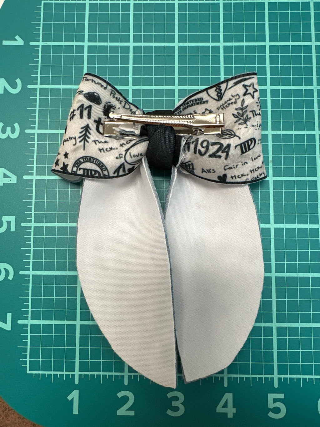 Music Icon Sailor Neoprene Hair Bows