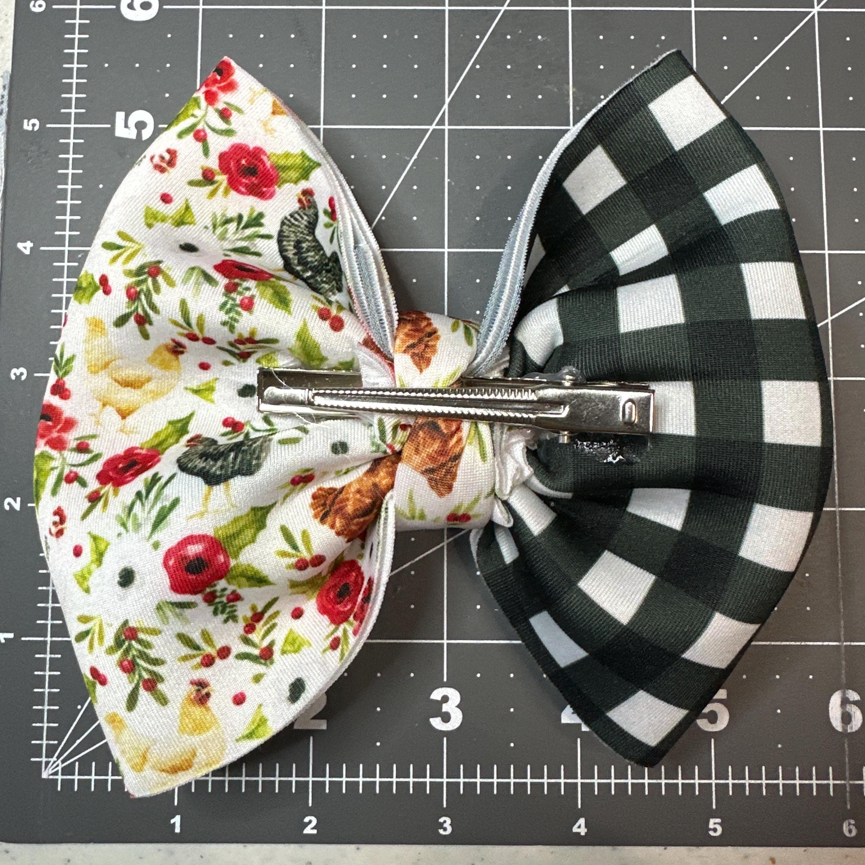 Farmhouse Christmas Pinch Neoprene Hair bow