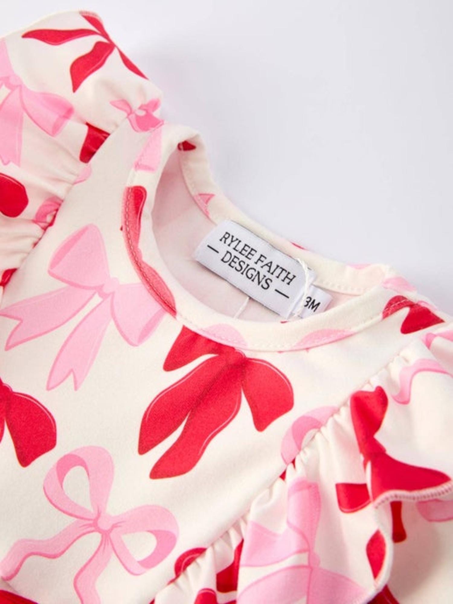 Baby Girls Valentine’s Bow Print Long Sleeve Ruffle Romper