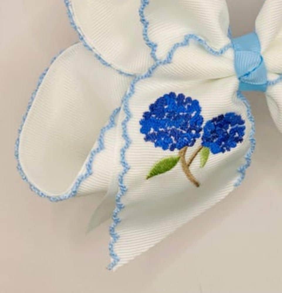 Hydrangeas Moonstitch Bow