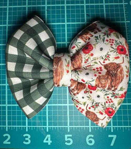 Farmhouse Christmas Pinch Neoprene Hair bow