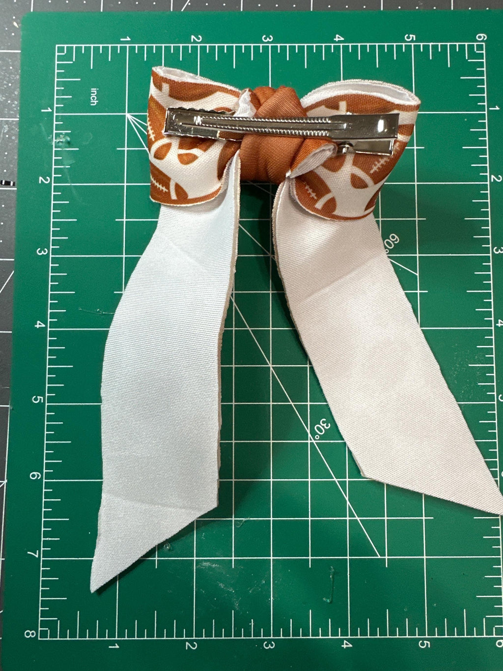 Sports 2 Collection Long Tail Neoprene Hair bow