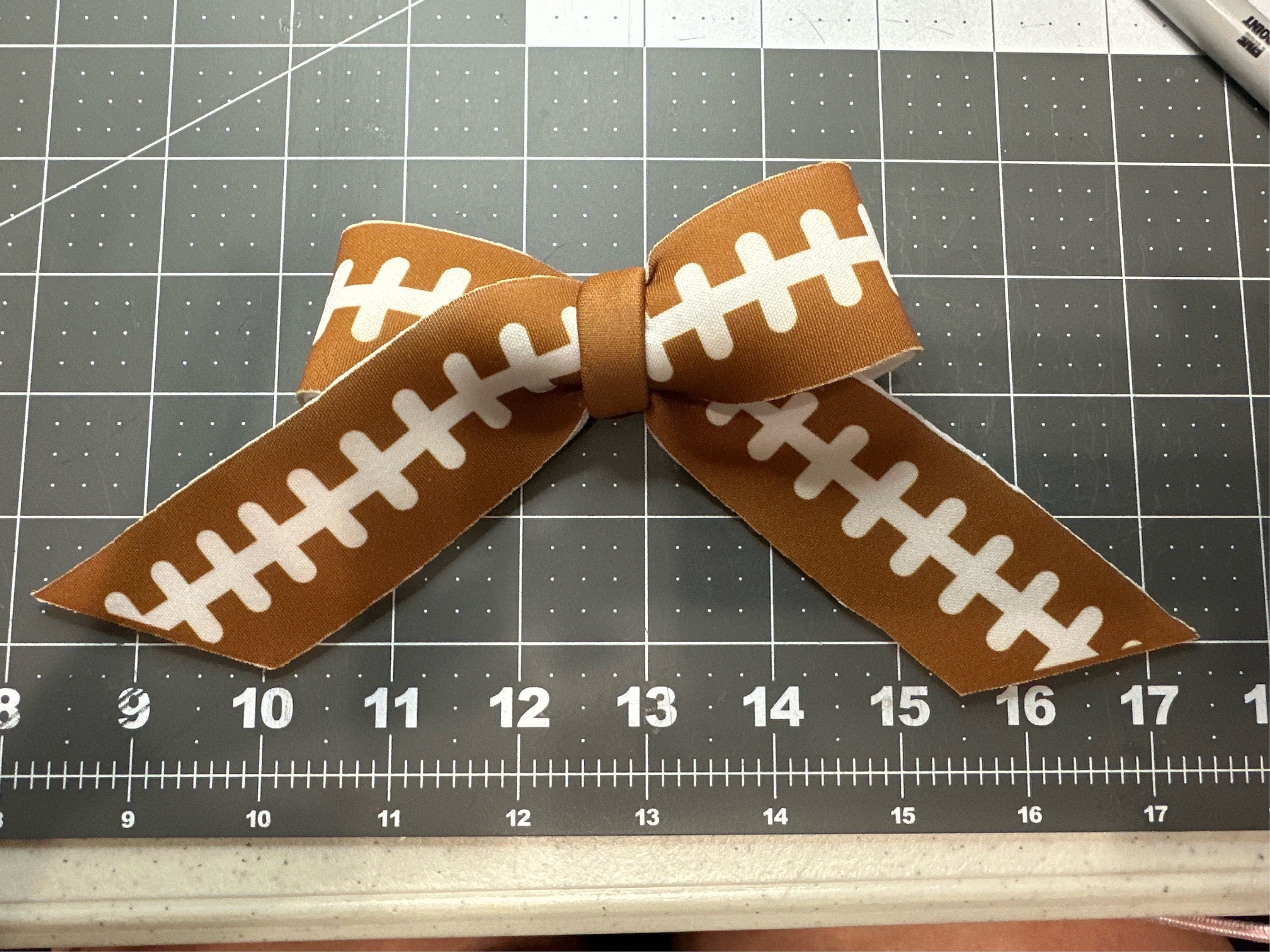 Sports Collection Long Tail Neoprene Hair bow