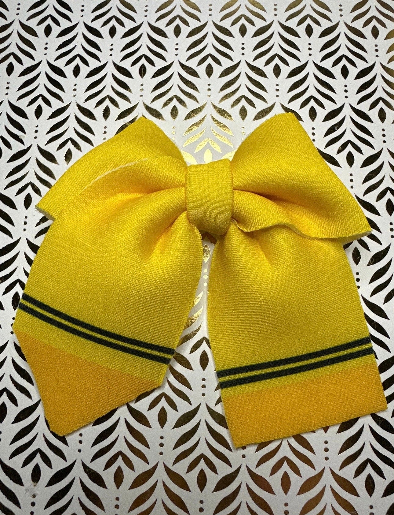 Crayon Hair bow