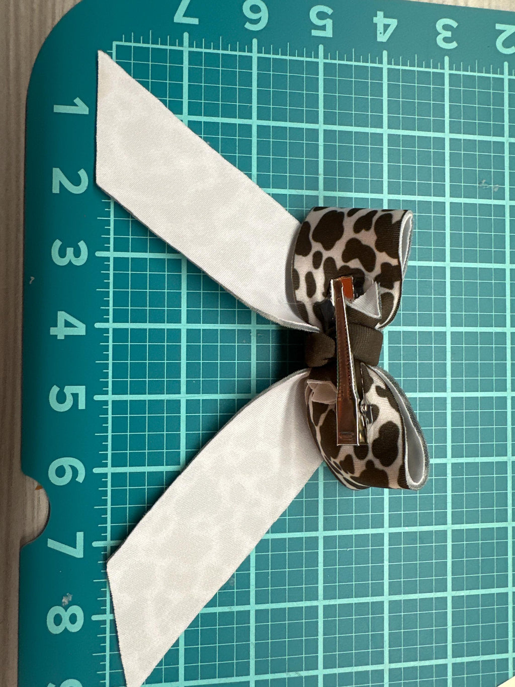 Buttercup Long Tails Hair bow